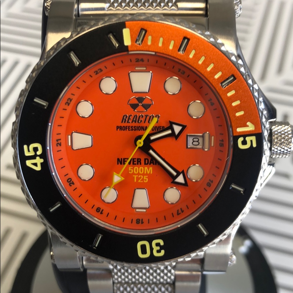 REACTOR Polaris #42008 NWT Mens watch orange black